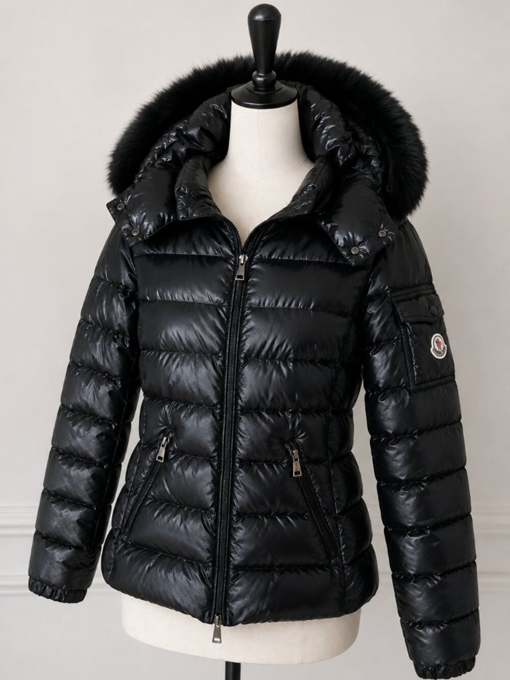 Moncler Badyeffe Hooded Short Down Jacket – Size 1